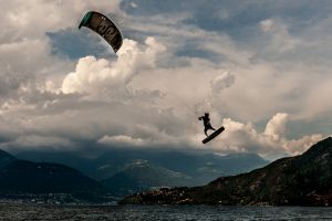 2406 Fotograf  Niels Holmgaard  -  Como Kite Surf  